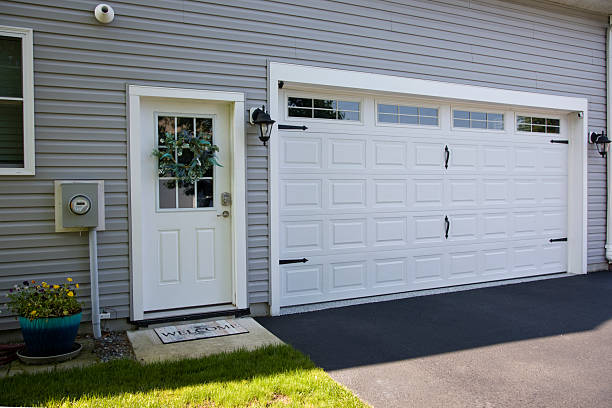 24/7 Emergency Garage Door Roller Replacement experts in San Augustine, TX